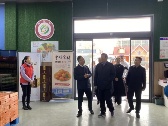 華學(xué)健市長(zhǎng)蒞臨天香生物考察調(diào)研